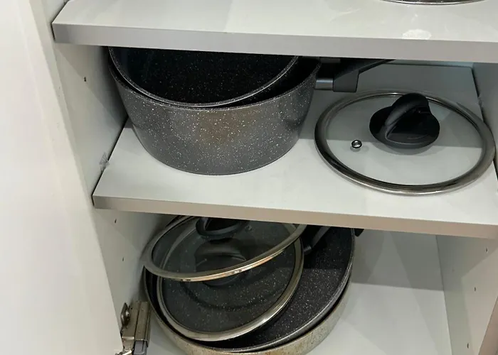 Velvet Leaf Retreat - 2 Bedrooms, 3 Beds, Ensuites, Park Views, Free Parking Апартаменти Лідс